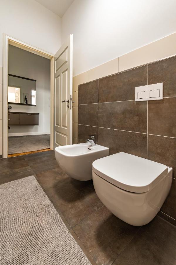 Modern 6 Bathroom Villa In The City Oldenburg Luaran gambar