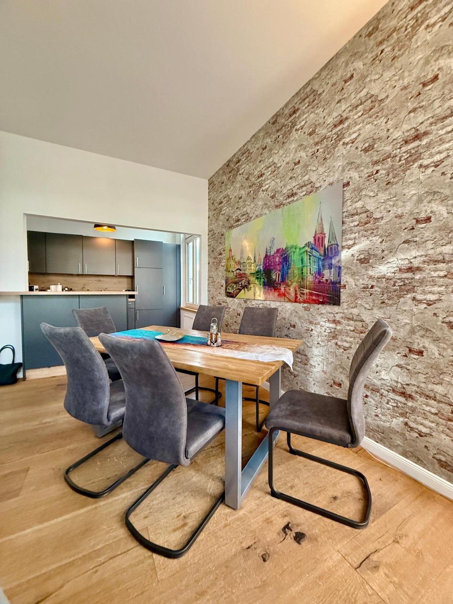 Modern 6 Bathroom Villa In The City Oldenburg Luaran gambar